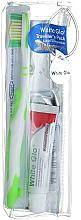 Düfte, Parfümerie und Kosmetik Set - White Glo Travel Pack (Zahnpasta 24g + Grüne Zahnbürste 1 St. + Zahnseide-Sticks 8 St.)