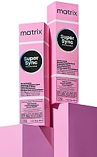 Alkalisches, ammoniakfreies Färbemittel - Matrix Super Sync Pre-Bonded — Bild N2