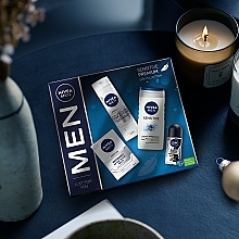 NIVEA MEN Sensitive Premium (Duschgel 250ml + Deo Roll-on 50ml + After Shave Balsam 100ml + Rasierschaum 200ml) - Körperpflegeset — Bild N2