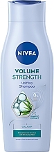 Haarshampoo für mehr Volumen - NIVEA Volumen & Strength Shampoo  — Bild N1