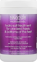 Düfte, Parfümerie und Kosmetik Feuchtigkeitsspendende Salzbehandlung für rissige Fersen und Fußsohlen - BingoSpa