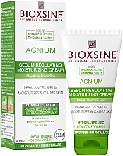 Seboregulierende Gesichtscreme - Bioxsine Acnium Sebum Regulating Moisturizing Cream — Bild N1