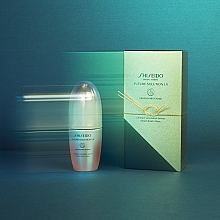 Anti-Aging Gesichtsserum für unvergleichliche Ausstrahlung - Shiseido Future Solution LX Legendary Enmei Ultimate Luminance Serum — Bild N7