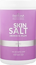 Düfte, Parfümerie und Kosmetik Fußbadesalz mit aromatischer Pflaume - Farmona Professional Skin Salt Forest Fruits Foot Bath Salt 