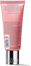 Molton Brown Delicious Rhubarb & Rose Hand Cream - Luxuriöse Handcreme mit Rhabarberblatt- und Rosenduft — Bild N2