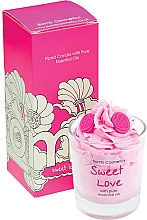 Düfte, Parfümerie und Kosmetik Duftkerze im Glas - Bomb Cosmetics Piped Candle Sweet Love 