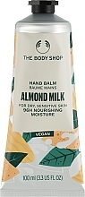 Düfte, Parfümerie und Kosmetik Handbalsam mit Mandelmilch - The Body Shop Vegan Almond Milk Hand Balm 