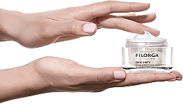 Aufhellende Gesichtscreme - Filorga Skin-Unify Illuminating Even Skin Tone Cream — Bild N3