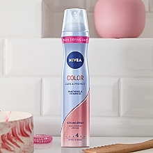 Haarlack "Color Care & Protect" Extra starker Halt - NIVEA Hair Care Color Protection Styling Spray — Bild N4