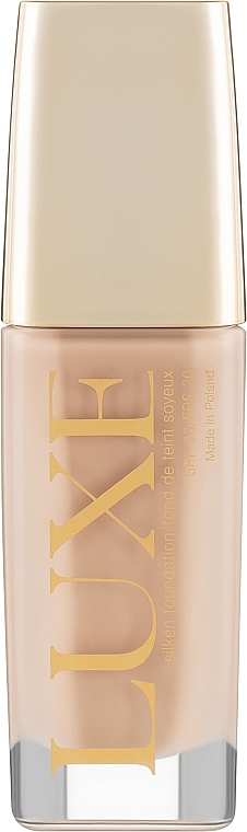 Cremige Foundation LSF 20 - Avon Luxe Foundation SPF 20