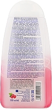 2in1 Shampoo und Duschgel für empfindliche Haut mit Kamille und Mandelöl - Belle Jardin Bibi Dream — Foto N2