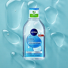 Mizellen-Reinigungswasser zum Abschminken - Nivea Hydra Skin Effect — Bild N3