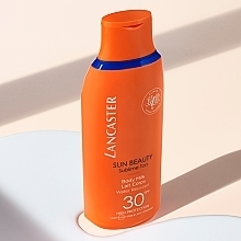 Wasserfeste Körperlotion mit Sonnenschutz - Lancaster Sun Beauty Sublime Tan Body Milk SPF30 — Bild N6