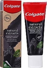 Aufhellende Zahnpasta mit Aktivkohle und natürlichen Extrakte - Colgate Charcoal + White Toothpaste — Bild N4