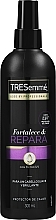 Thermoschützendes Haarspray - Tresemme Protector De Calor Repara Fortalece 7 Spray — Bild N1