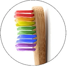 Bambuszahnbürste weich Regenbogen - The Humble Co. Proud Rainbow Soft Toothbrush — Bild N3