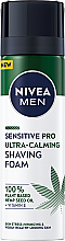 Düfte, Parfümerie und Kosmetik Ultra beruhigender Rasierschaum mit Hanföl und Vitamin E - Nivea Men Sensitive Pro Ultra-Calming Shaving Foam