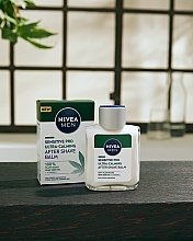 After-Shave-Balsam mit Hanföl und Vitamin E für empfindliche Haut - Nivea Men Sensitive Pro Ultra-calming — Bild N4