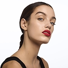 Matter Lippenstift mit Puderpartikeln - Yves Saint Laurent Rouge Pur Couture The Slim Sheer Matte Lipstick — Bild N6