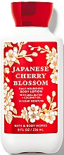 Düfte, Parfümerie und Kosmetik Bath & Body Works Japanese Cherry Blossom Daily Nourishing Body Lotion - Körperlotion