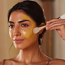 Glättende Gesichtsmaske mit indischer Kurkumawurzel und Kokosmilch - Avon Planet Spa The Ayurveda Ritual Soothe & Balance Face Mask — Bild N2