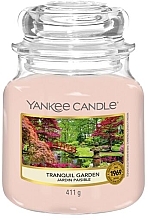 Duftkerze im Glas - Yankee Candle Tranquil Garden Candle — Bild N3