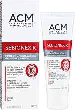 Exfolierende, mattierende und glättende Gesichtscreme gegen Hautunreinheiten - ACM Laboratoires Sebionex K — Bild N2