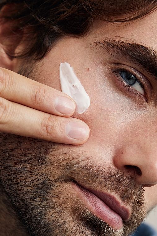 Intensiv feuchtigkeitsspendende Gesichtscreme für Männer - Nivea Intensively Moisturizing Cream Men Sensitive Skin — Bild N5