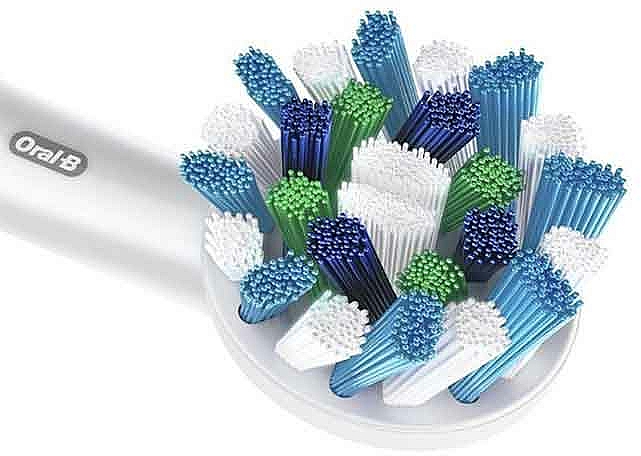 Austauschbare Zahnbürstenköpfe für elektrische Zahnbürste Cross Action EB50 - Oral-B — Bild N4