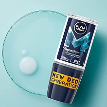 Deo Roll-on Antitranspirant - Nivea Men Magnesium Dry Deodorant — Bild N3