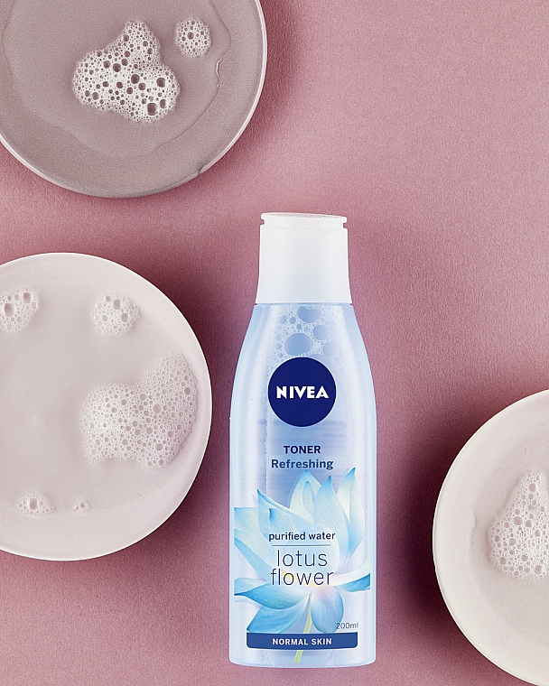 Erfrischendes Tonikum für normale und Mischhaut - Nivea Visage Refreshing Toner — Bild N2