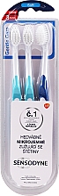 Zahnbürsten weich Gentle Care hellblau, dunkelblau 3 St. - Sensodyne Gentle Care Soft Toothbruhs — Bild N1