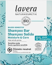 Festes Haarshampoo mit Aloe Vera - Lavera Basis Sensitiv Shampoo Bar — Bild N1