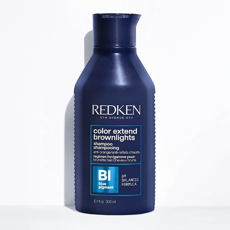 Shampoo mit Anti-Kupfer-Effekt für natürliches und gefärbtes brünettes Haar - Redken Color Extend Brownlights Shampoo — Bild N2