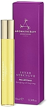 Beruhigendes Roll-on für den Körper mit Muskatellersalbei-, Patschuli-, Kardamom-, Weihrauch- und Bitterorangenöl - Aromatherapy Associates Inner Strength Roller Ball — Bild N1