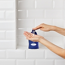 Cremige Pflegeseife - NIVEA Creme Care — Bild N3