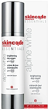 Düfte, Parfümerie und Kosmetik Aufhellende Tagescreme - Skincode Essentials Alpine White Brightening Day Cream SPF15
