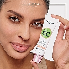 CC-Creme - L'Oreal Paris CC C’est Magic Anti-Redness Skin Enhancer — Bild N2