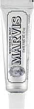Düfte, Parfümerie und Kosmetik Aufhellende Zahnpasta mit Minze - Marvis Whitening Mint Toothpaste (Mini)