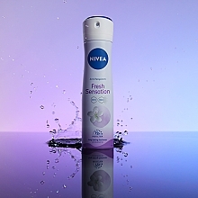 Deospray Antitranspirant für Damen - Nivea Fresh Sensation Antiperspirant Antibacterial — Bild N3