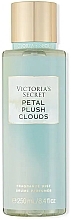 Parfümiertes Körperspray - Victoria's Secret Petal Plush Clouds Fragrance Mist — Bild N1