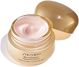 Intensiv regenerierende Nachtcreme für reife Haut - Shiseido Benefiance NutriPerfect Night Cream  — Bild N4