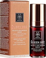 Düfte, Parfümerie und Kosmetik Anti-Aging Gesichtsserum mit griechischem Gelée Royale - Apivita Queen Bee Holistic Age Defense Serum