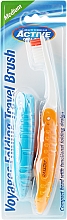 Klappbare Reisezahnbürste mittel orange, blau 2 St. - Beauty Formulas Voyager Active Folding Dustproof Travel Toothbrush Medium — Bild N1