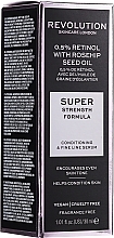 Düfte, Parfümerie und Kosmetik Gesichtsserum mit Retinol und Wildrosenöl - Revolution Skincare Retinol Serum 0,5% With Rosehip Seed Oil