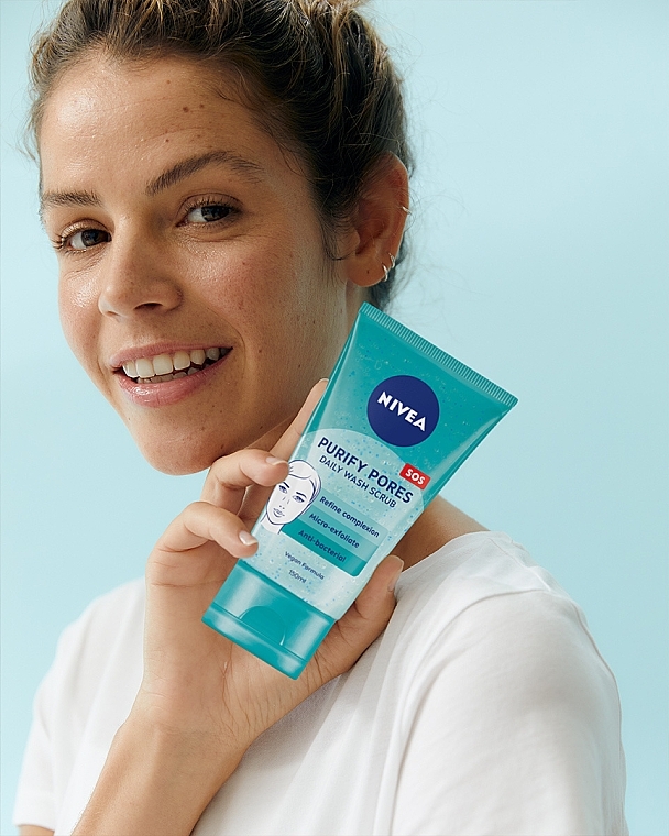Peeling-Gesichtswaschgel gegen Hautunreinheiten - NIVEA Pure Effect Clean Deeper — Foto N5