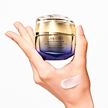 Straffende Gesichtscreme  - Shiseido Vital Perfection Uplifting And Firming Advanced Cream (Refill)  — Bild N3