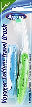 Klappbare Reisezahnbürste mittel grün, blau 2 St. - Beauty Formulas Voyager Active Folding Dustproof Travel Toothbrush Medium — Bild N1