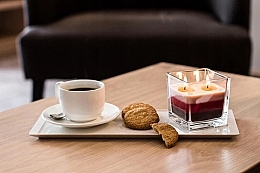 Duftende dreischichtige Kerze im Glas Schokoladenkirsche - Bispol Scented Candle Chocolate & Cherry — Bild N1
