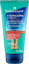 Düfte, Parfümerie und Kosmetik Fuß-Peelingmaske mit AHA- und BHA-Säuren gegen Schwitzen - Farmona Nivelazione